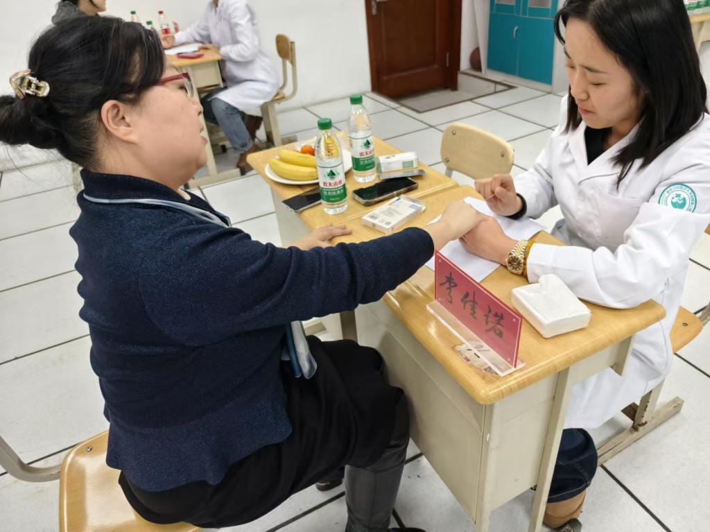 ee64aae5d160a5486a517d25378c1d3