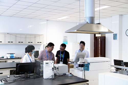 专家组实地检查