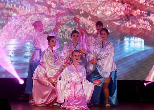 俄罗斯大学生表演的节目